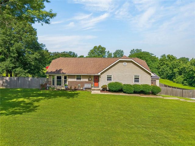 13016 Spring Road, Liberty, MO 64068