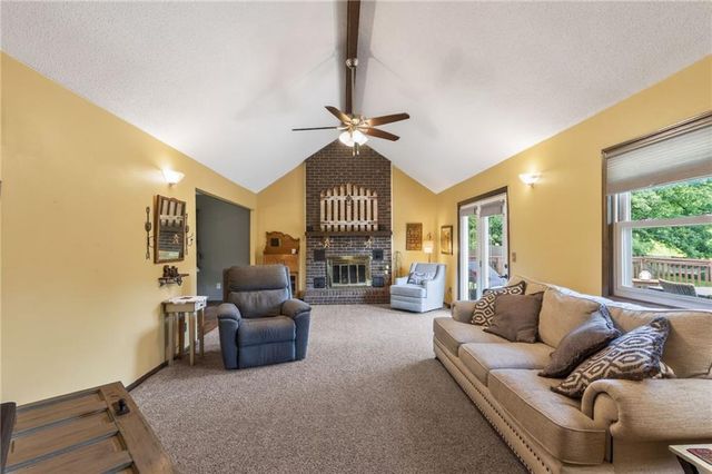 13016 Spring Road, Liberty, MO 64068