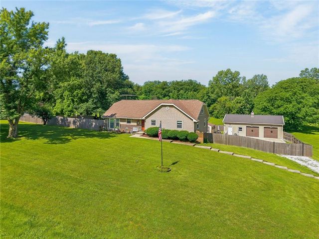 13016 Spring Road, Liberty, MO 64068