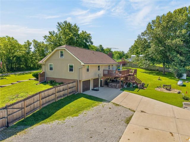 13016 Spring Road, Liberty, MO 64068