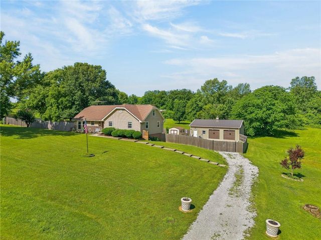 13016 Spring Road, Liberty, MO 64068
