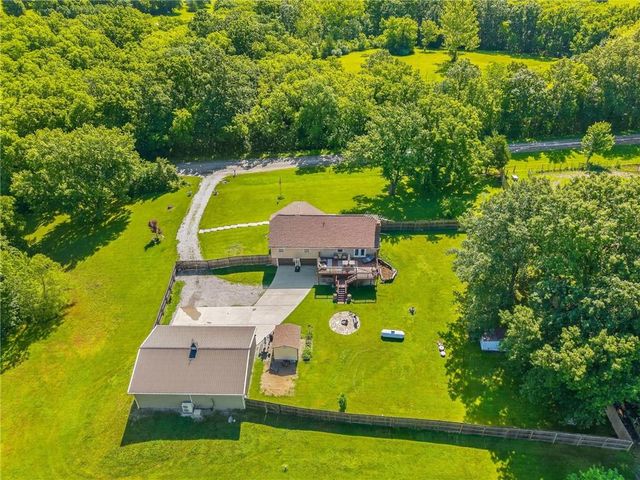 13016 Spring Road, Liberty, MO 64068