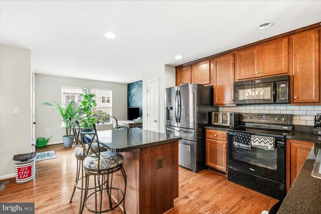 24 VENTURA WAY, Hedgesville, WV 25427