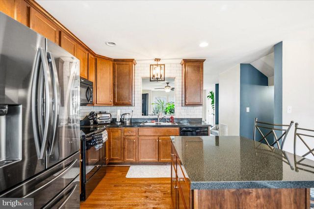 24 VENTURA WAY, Hedgesville, WV 25427