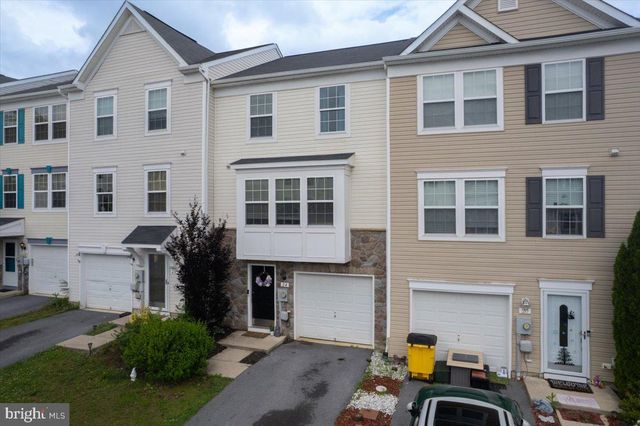 24 VENTURA WAY, Hedgesville, WV 25427