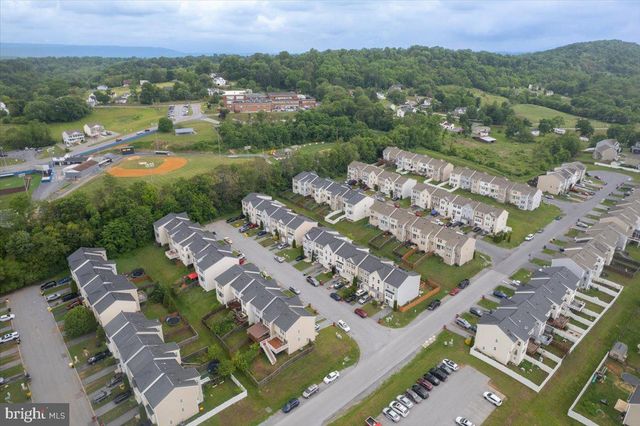 24 VENTURA WAY, Hedgesville, WV 25427