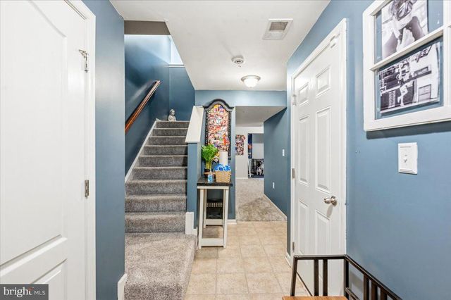 24 VENTURA WAY, Hedgesville, WV 25427