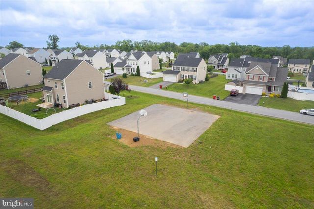 24 VENTURA WAY, Hedgesville, WV 25427