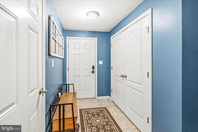 24 VENTURA WAY, Hedgesville, WV 25427
