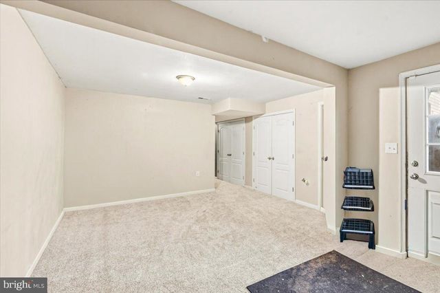 24 VENTURA WAY, Hedgesville, WV 25427