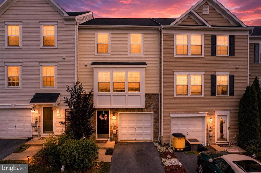 24 VENTURA WAY, Hedgesville, WV 25427