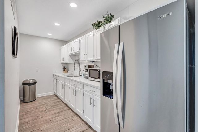 8817 BAY POINTE DRIVE 107, Tampa, FL 33615