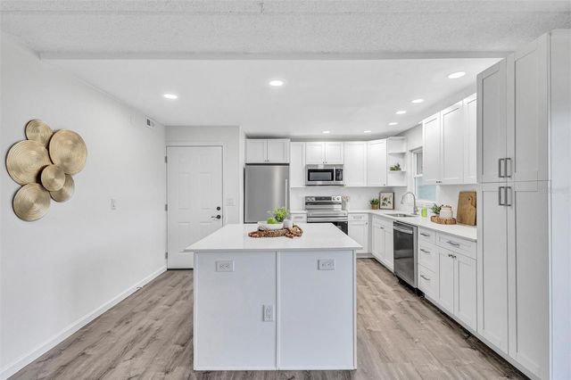 8817 BAY POINTE DRIVE 107, Tampa, FL 33615