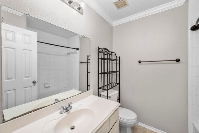 8014 Blackcherry Lane, Baytown, TX 77523