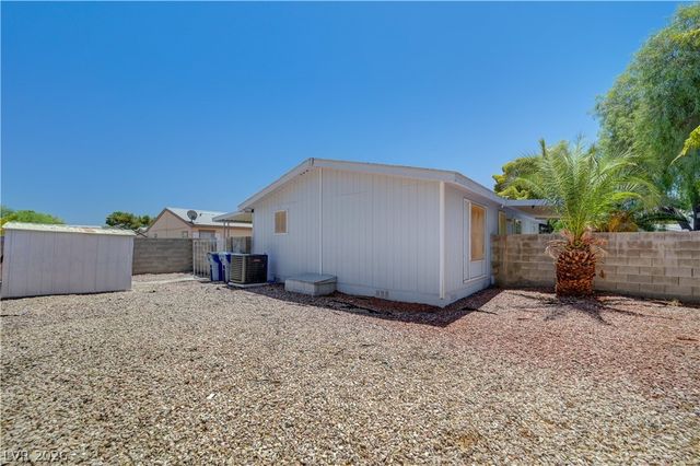5842 Sassy Rose Drive, Las Vegas, NV 89122