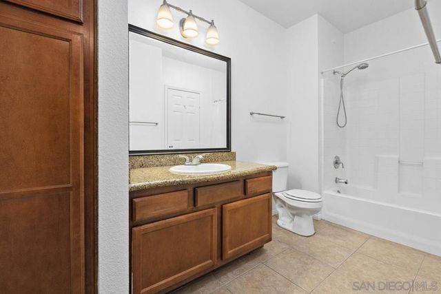 3845 Elijah 624, San Diego, CA 92130