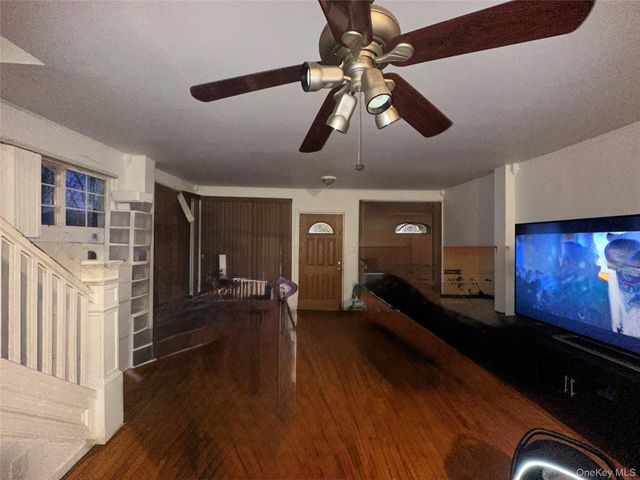 14141 255th Street, Rosedale, NY 11422