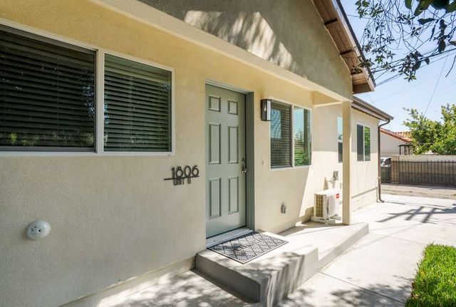 1806 8th St B, Alhambra, CA 91803