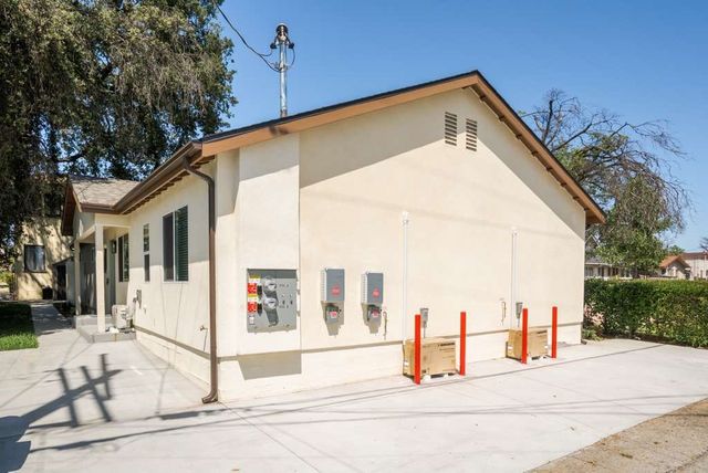 1806 8th St B, Alhambra, CA 91803
