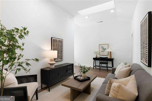 308 Chardonnay Way, Woodstock, GA 30188