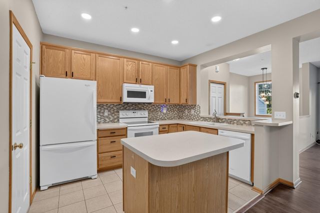 13893 54th Avenue N, Plymouth, MN 55446