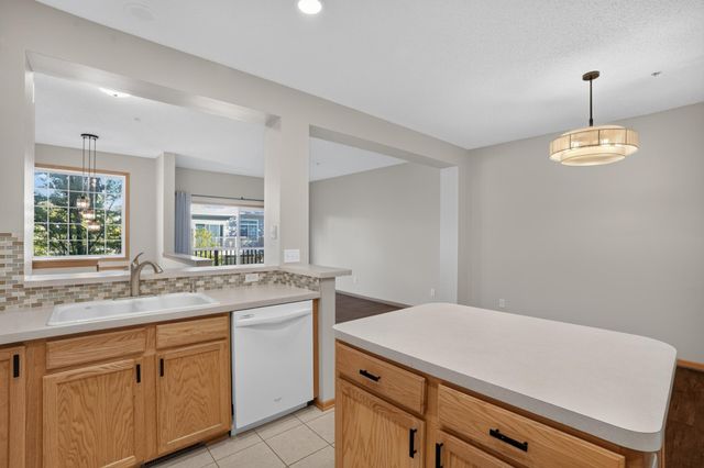 13893 54th Avenue N, Plymouth, MN 55446