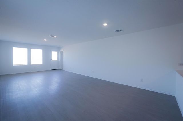 308 Cowpoke DR, Jarrell, TX 76537