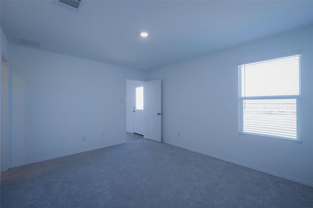 308 Cowpoke DR, Jarrell, TX 76537