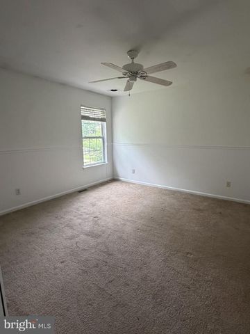 14 WOOD THRUSH AVE, Sicklerville, NJ 08081