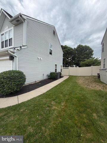 14 WOOD THRUSH AVE, Sicklerville, NJ 08081