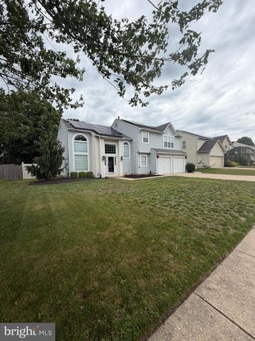 14 WOOD THRUSH AVE, Sicklerville, NJ 08081