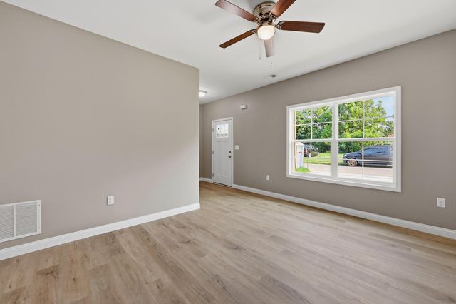 424 Main Avenue, Georgetown, KY 40324