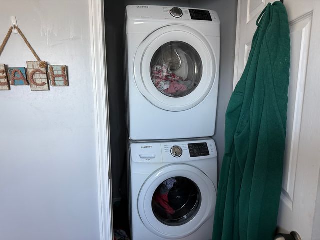 2000 1st Street, Eldorado, IL 62930