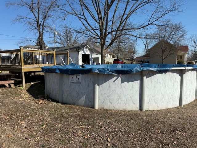 2000 1st Street, Eldorado, IL 62930