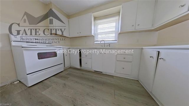 1610 Brockett Avenue, High Point, NC 27260