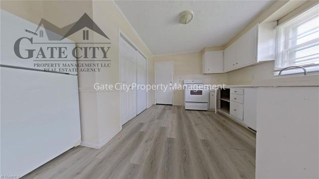 1610 Brockett Avenue, High Point, NC 27260