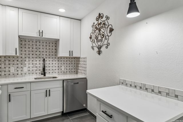 7938 Mainland Woods A, San Antonio, TX 78250