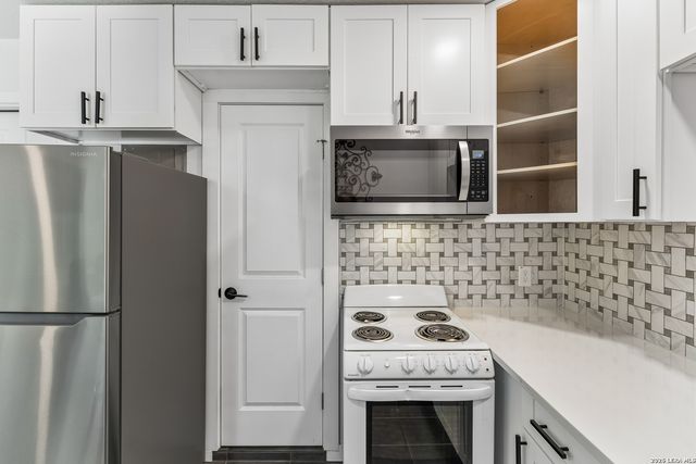 7938 Mainland Woods A, San Antonio, TX 78250