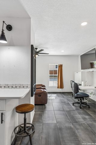 7938 Mainland Woods A, San Antonio, TX 78250