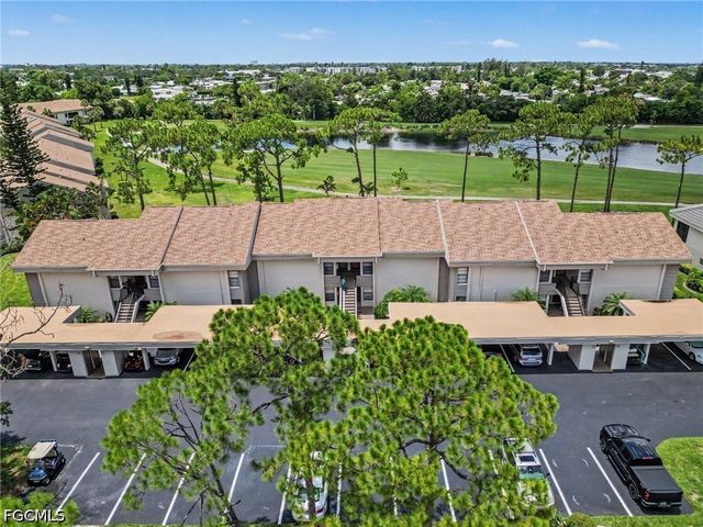 5625 Trailwinds DR 412, Fort Myers, FL 33907