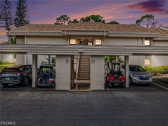 5625 Trailwinds DR 412, Fort Myers, FL 33907