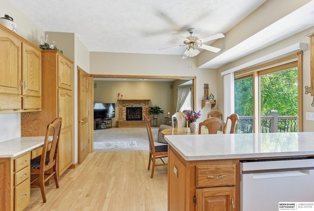 16135 Dewey Avenue, Omaha, NE 68118