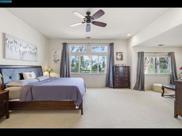 835 Meadow View Dr, Richmond, CA 94806