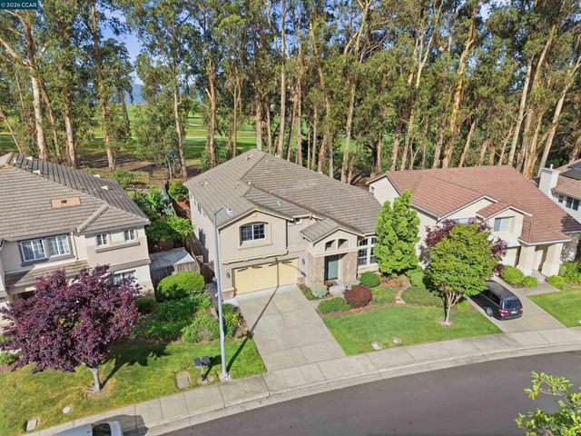 835 Meadow View Dr, Richmond, CA 94806