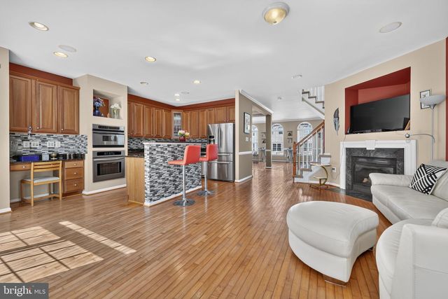 7322 HAMPTON MANOR PL, Springfield, VA 22150