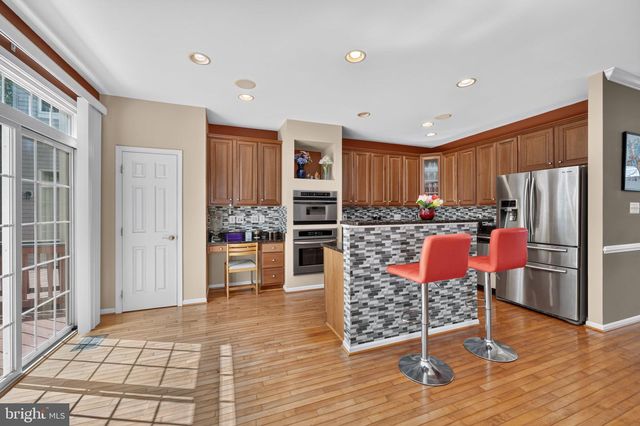 7322 HAMPTON MANOR PL, Springfield, VA 22150