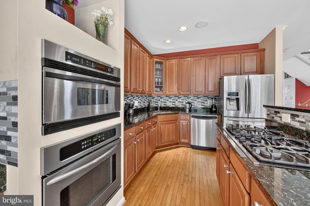 7322 HAMPTON MANOR PL, Springfield, VA 22150