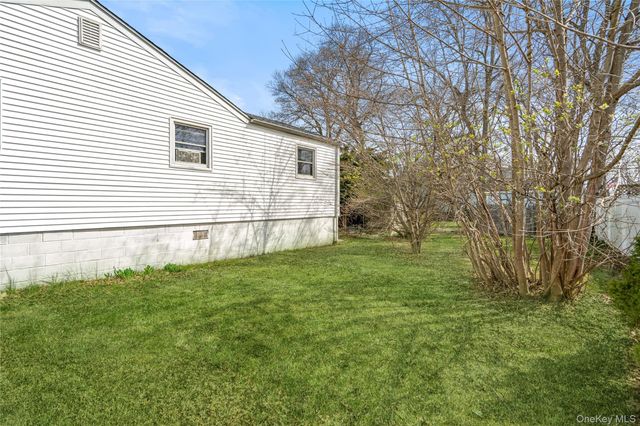 199 Concord Road, Shirley, NY 11967