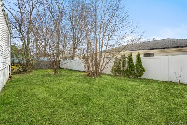 199 Concord Road, Shirley, NY 11967