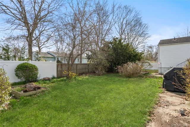 199 Concord Road, Shirley, NY 11967